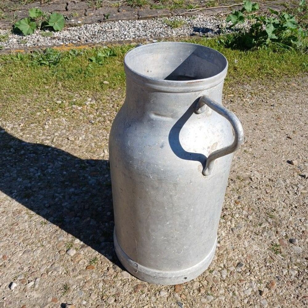 pot &agrave; lait 20 litres Décoration