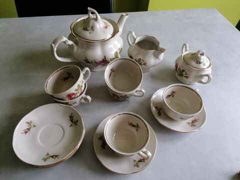 Service � caf� 25 Jury (57)