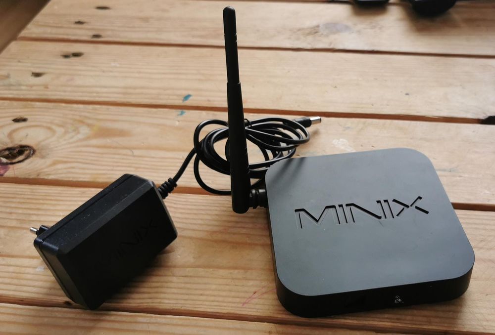 MINIX NEO Z64 + Adaptateur Wireless N300 D-Link DWA-131 Matériel informatique