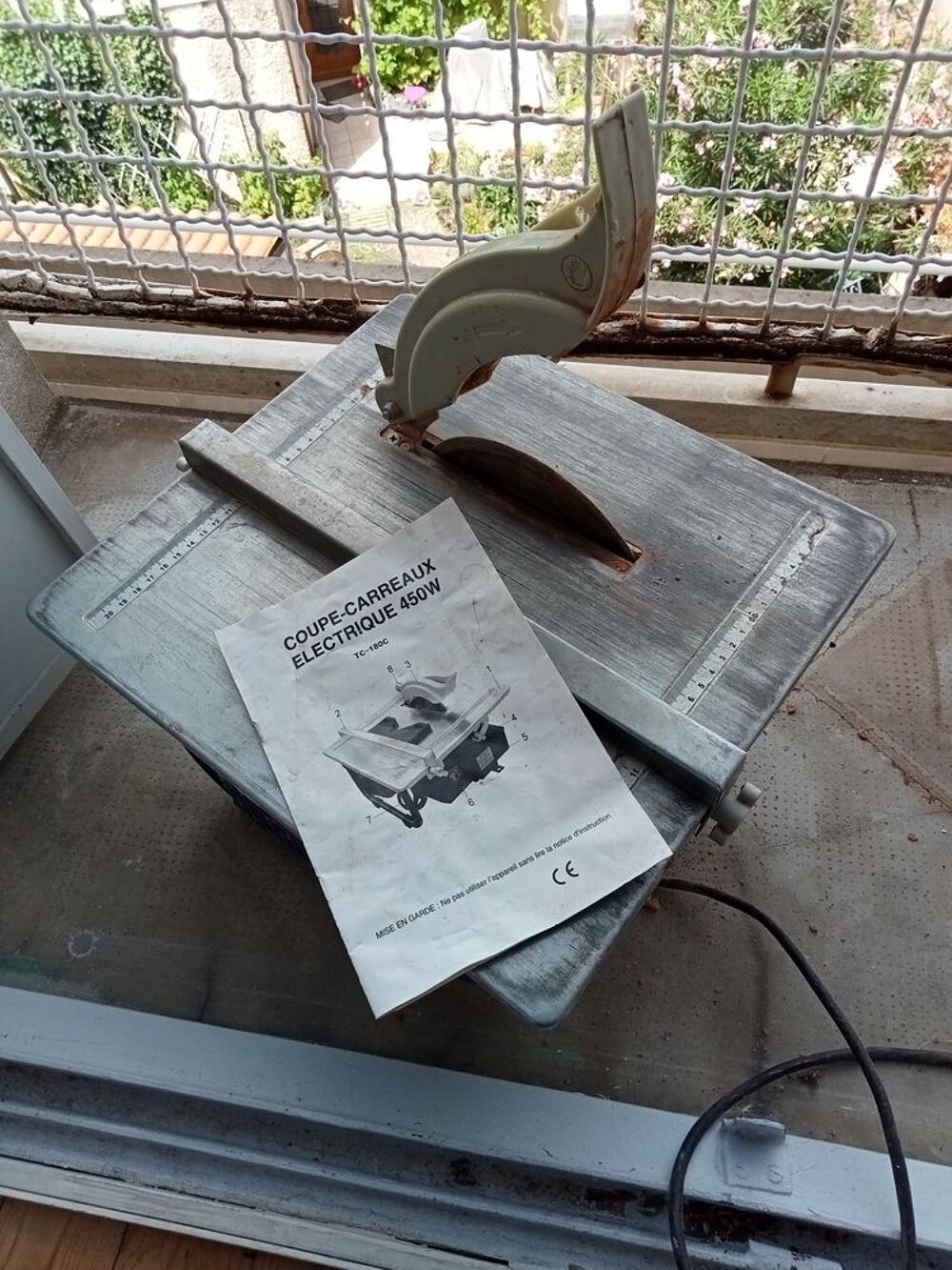 coupe carreaux Bricolage