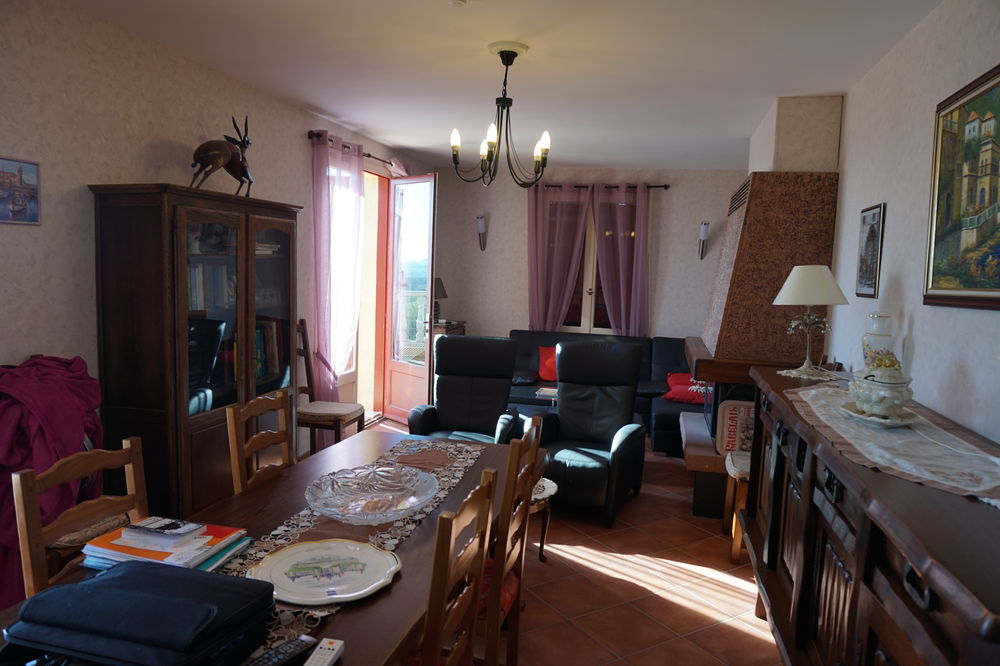 Belle salle &agrave; manger compl&egrave;te Meubles