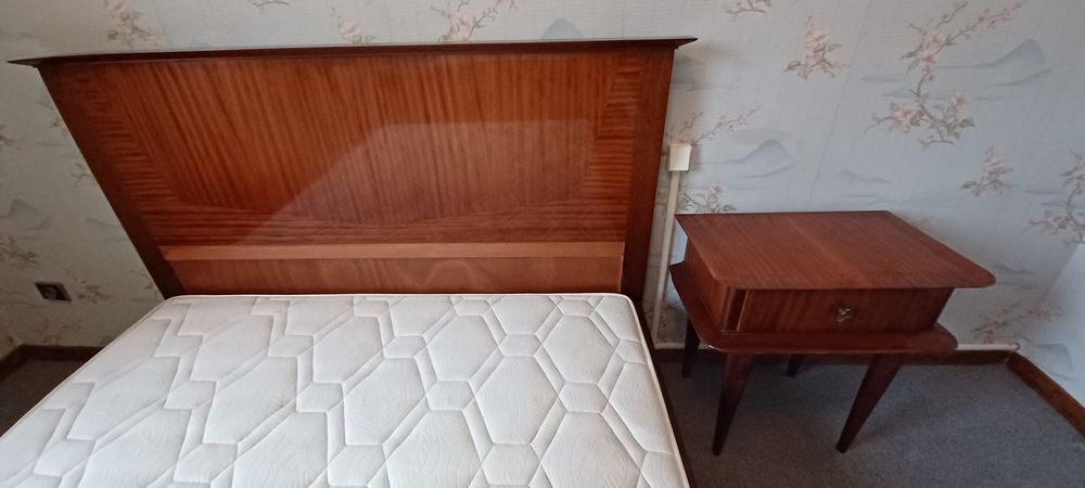 Lit 2 places en bois acajou 140x190 + Sommier tapissier Meubles