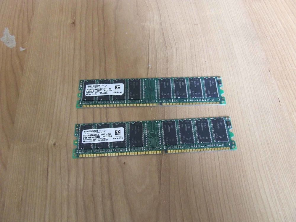 Lot de 2 Barrettes m&eacute;moire, 256 MB x 2, 400&nbsp;MHz, TBE Matériel informatique
