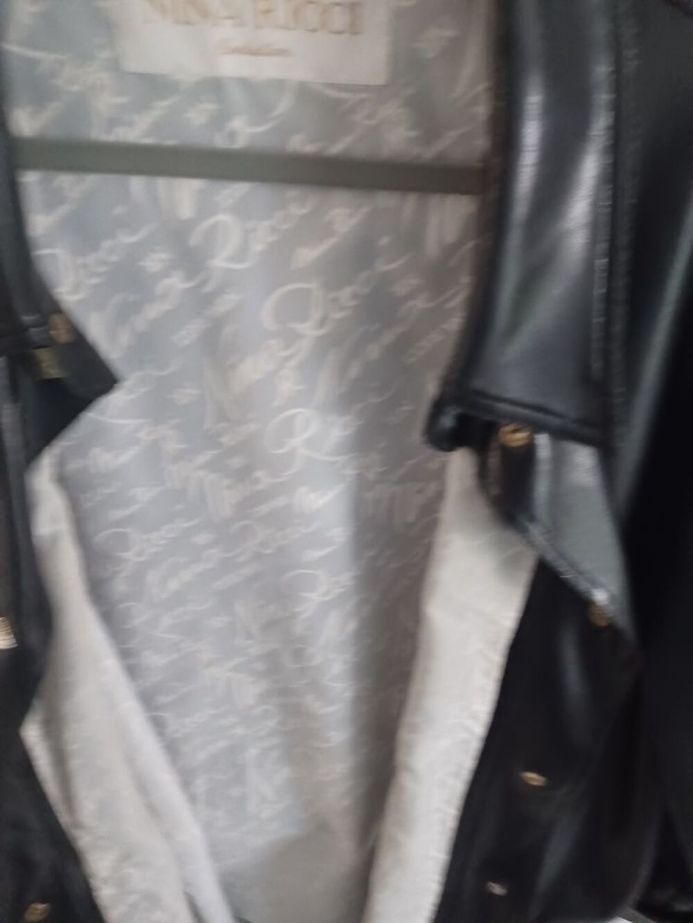 AV Manteau NINARicci Vêtements