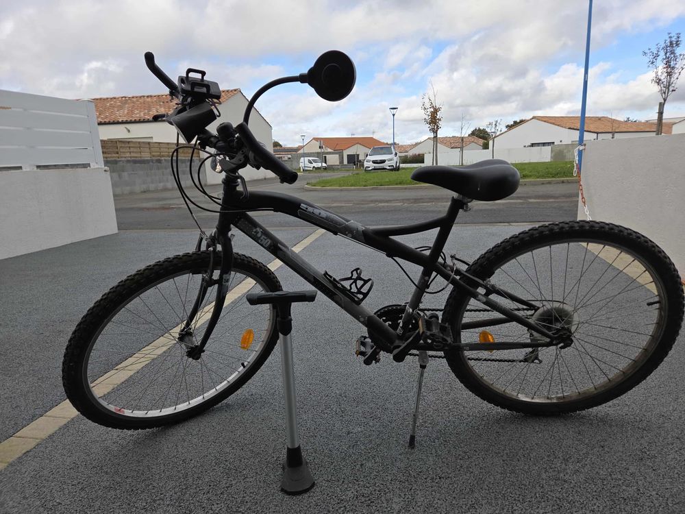 V&Eacute;LO VTTT Meubles