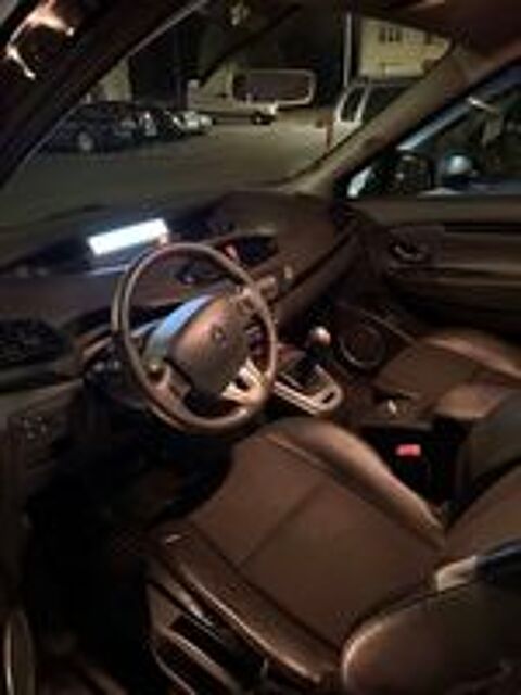 Sc&eacute;nic III Grand dCi 130 FAP eco2 Energy 7 pl 2012 occasion 28000 Chartres