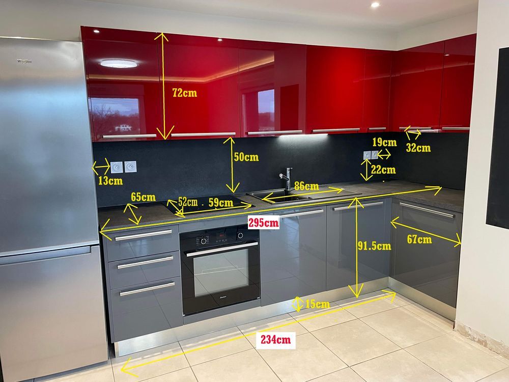 Cuisine &eacute;quip&eacute;e Veneta - Parfait Etat (valeur neuf : 18 000€ Cuisine