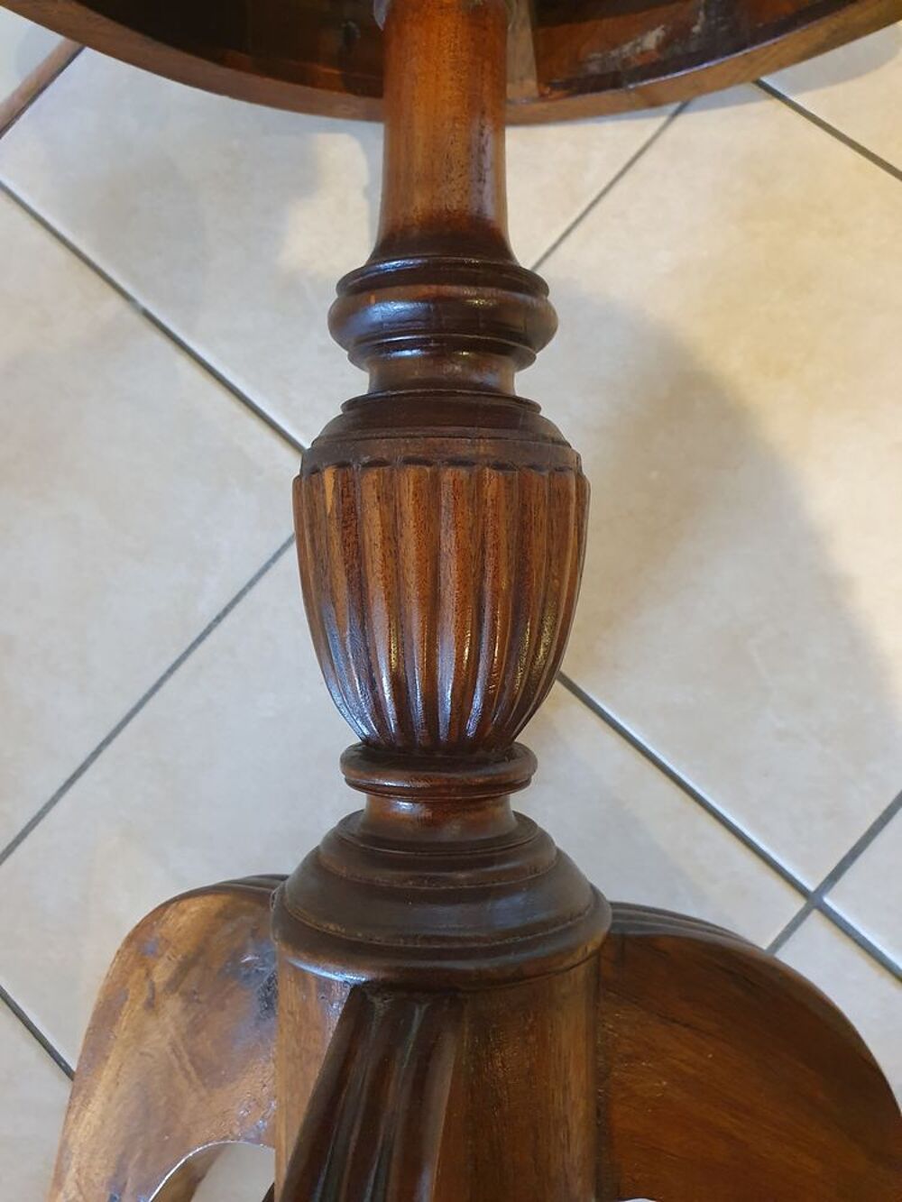 GUERIDON en bois Meubles