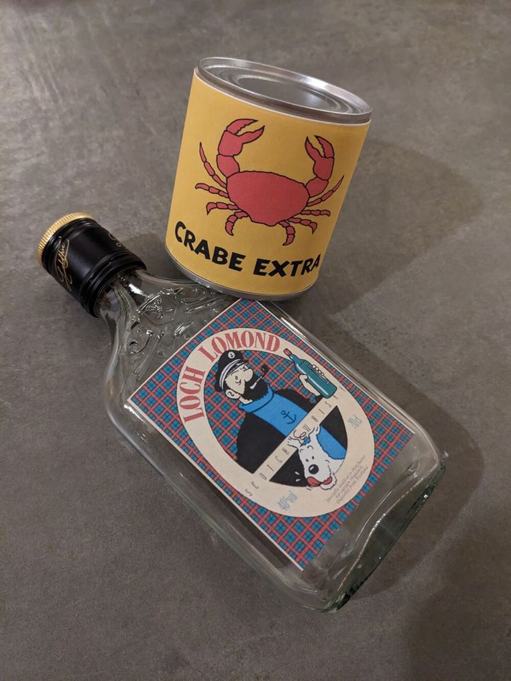 Bo&icirc;te de conserve Tintin + bouteille FLASK de whisky loch lo Bricolage