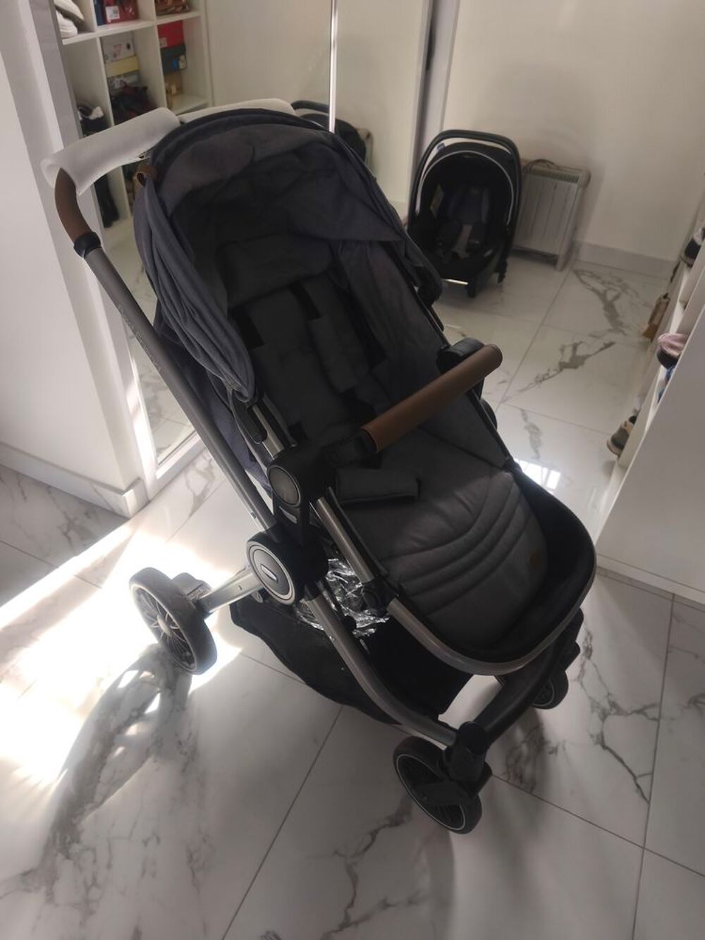 Poussette et cosy Chicco Pu�riculture