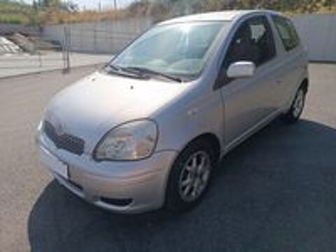 Yaris 65 VVT-i Lin&eacute;a Terra 2004 occasion 42170 Chambles