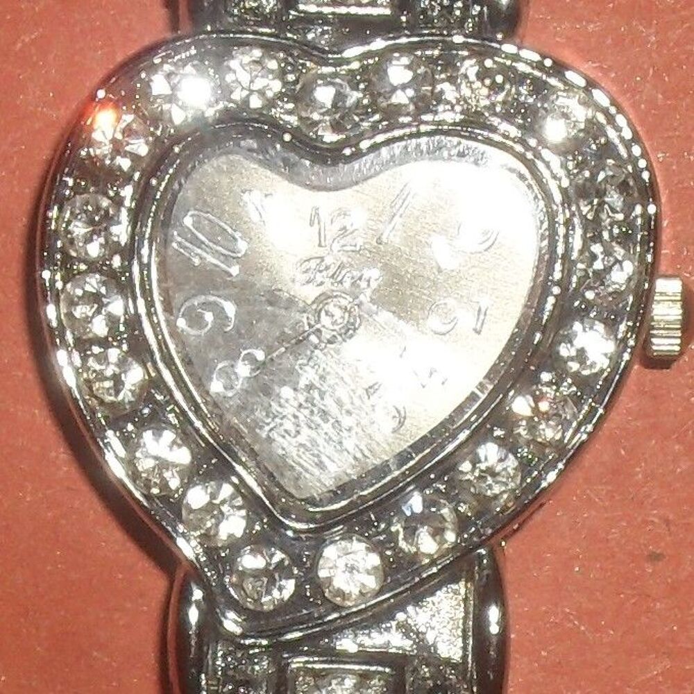 Montre Femme Stainless Steel Back en forme de c?ur Bijoux et montres
