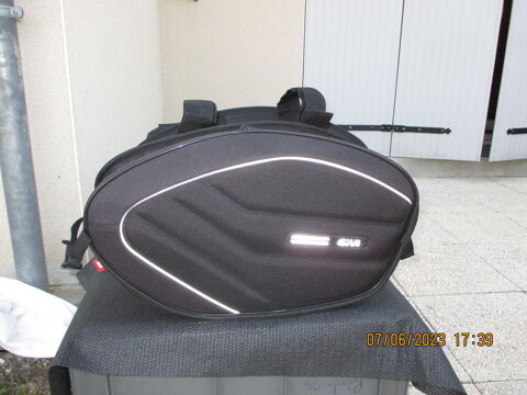 accessoire MOTO sacoche cavalières 75 Larçay (37)