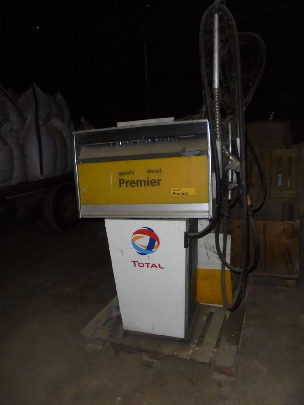 Poste &agrave; carburant Bricolage