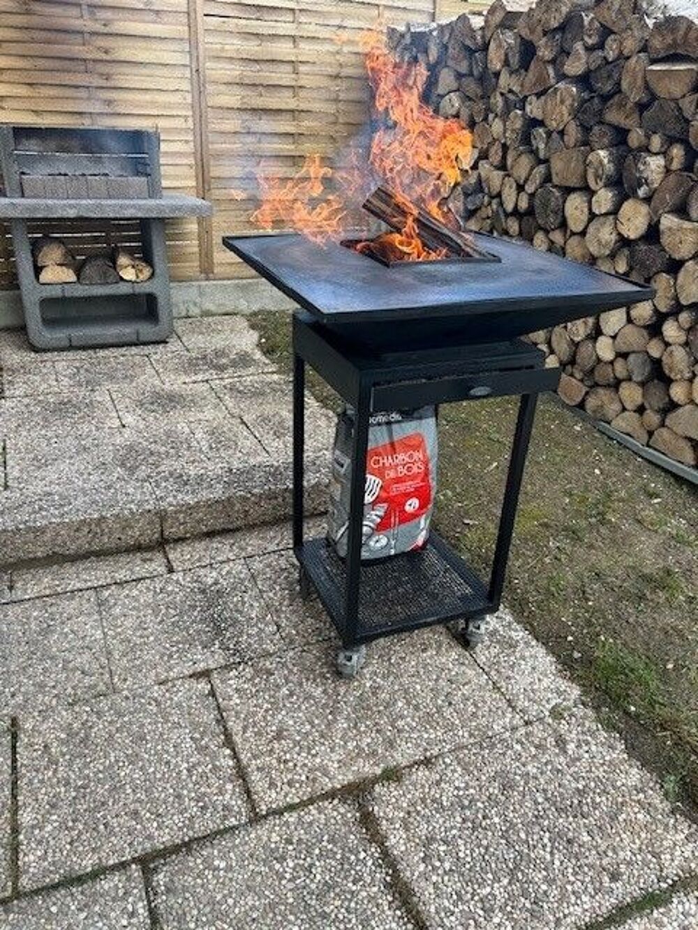 Brasero Plancha Inox + four pizza avec pierre + pelle Jardin