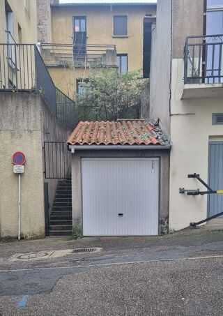  Parking / Garage à louer 14 m²