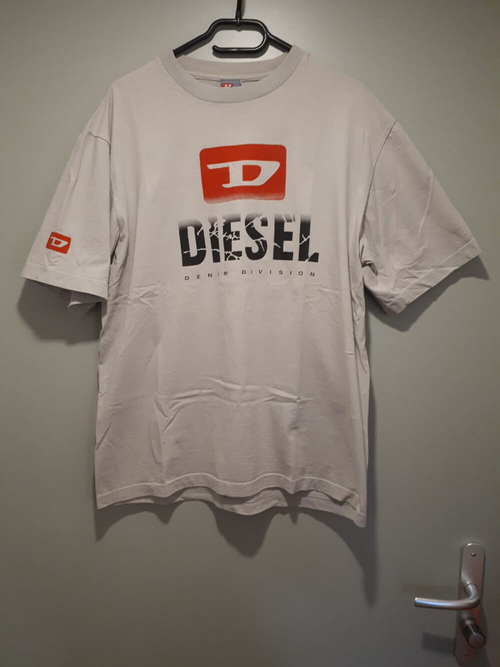 T-shirt Diesel Denon Division, taille XL Vtements