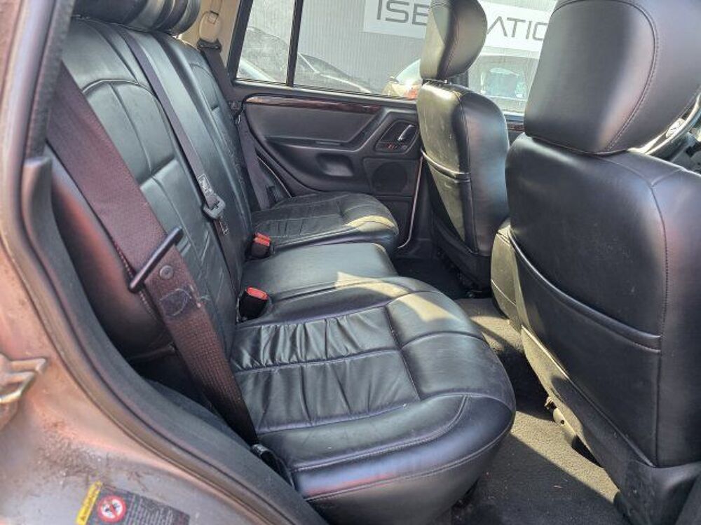 Grand Cherokee CRD Limited A 2003 occasion 69320 Feyzin