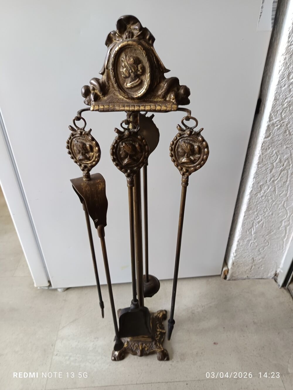 serviteur de chemin&eacute;e en bronze Décoration