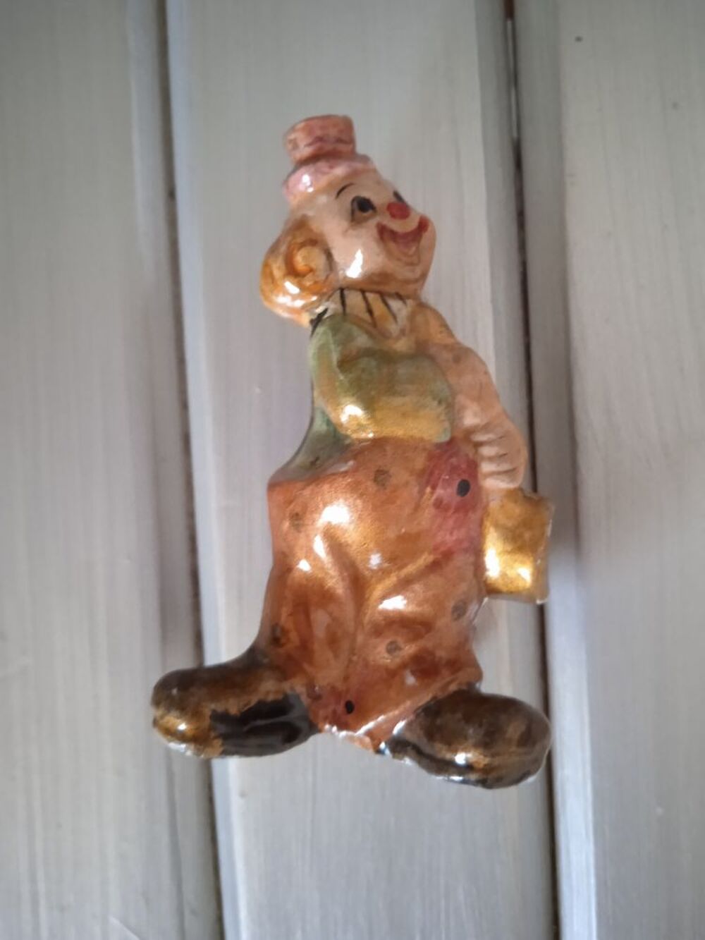 Clown Saxophoniste
Excellent &eacute;tat
7 cm de haut
4 cm de lar Décoration