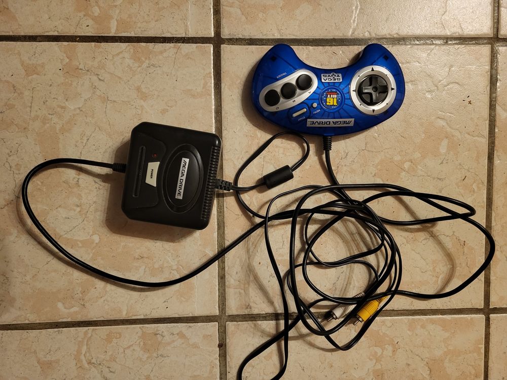 Sega m&eacute;ga drive 16bits Consoles et jeux vidéos