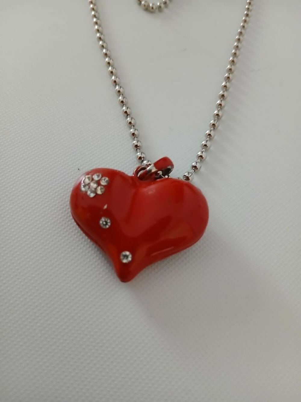 Joli sautoir c?ur rouge fleur strass N&deg;1410 Bijoux et montres
