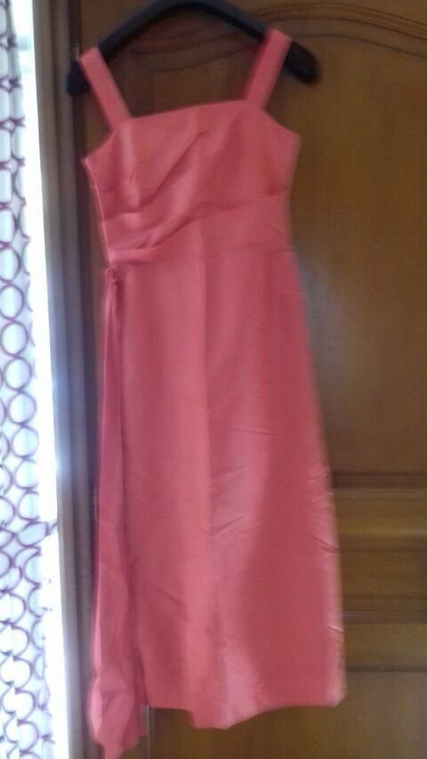 2 robes tr�s peu port�es 45 Tamaris Sur Mer (83)