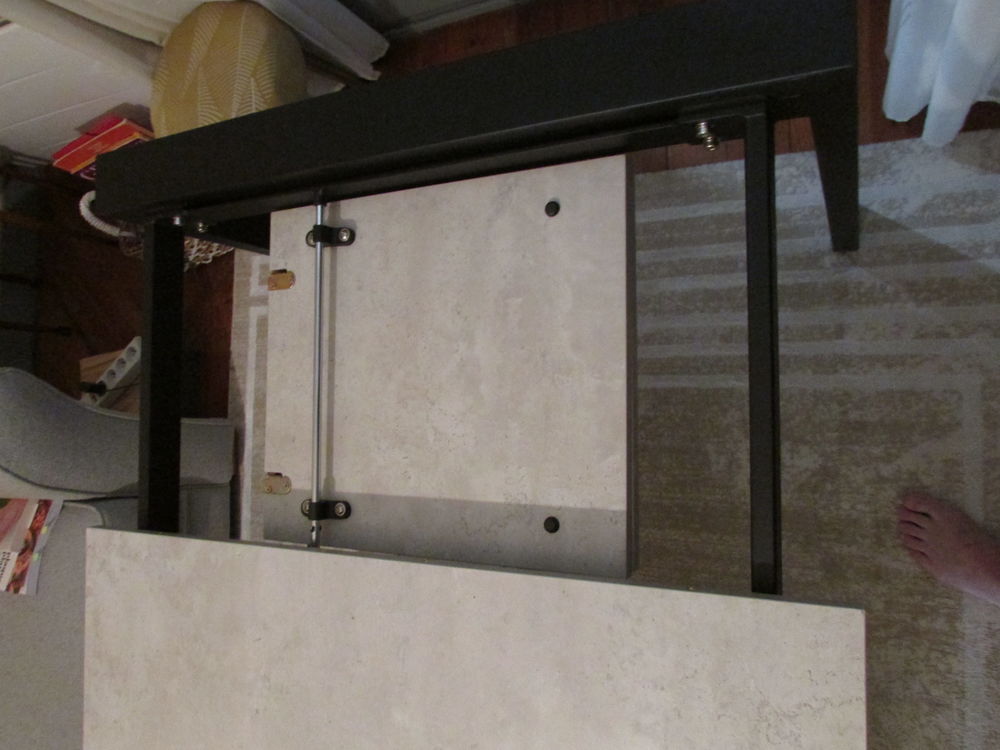 table de salle a manger comme neuve Meubles