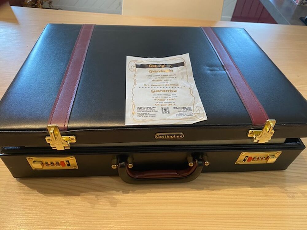 m&eacute;nag&egrave;re G&ocirc;ttingen 75 pces Cuisine