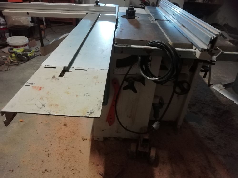 Combin&eacute; &agrave; bois Bricolage