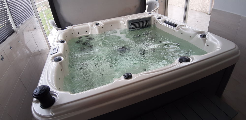 JACCUZI SPA CAMBERA Jardin