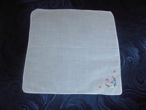 Mouchoirs broderie 2 (79) 6 Tours (37)