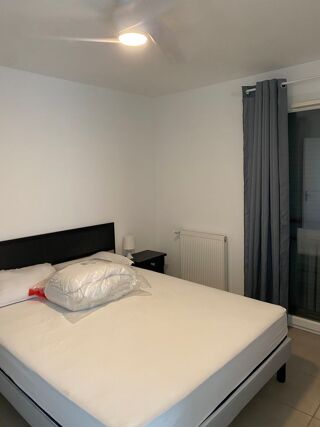  Appartement à louer 2 pièces 42 m²