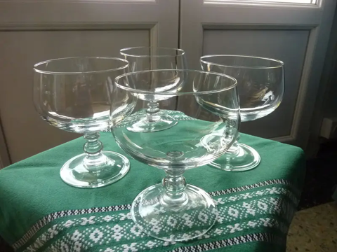 4 coupes à dessert 12 Tassin-la-Demi-Lune (69)