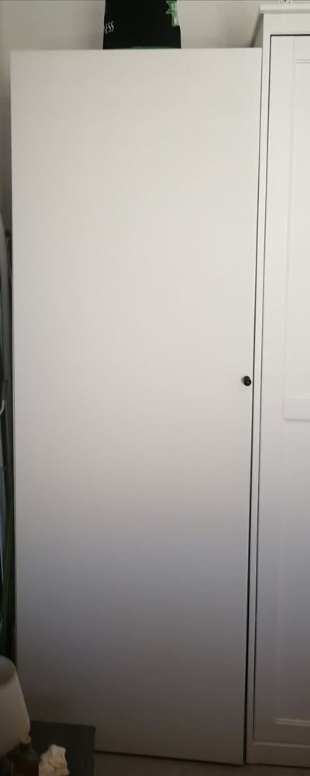 Penderie une porte Meubles