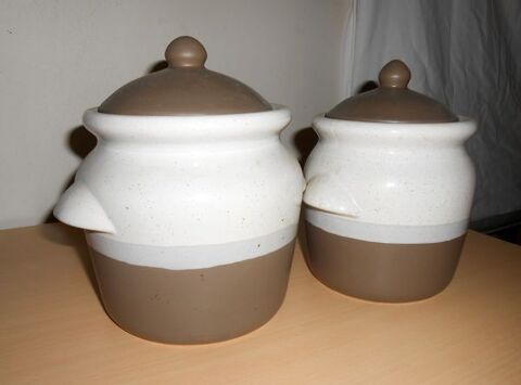 pot bo�te r�serve � caf�, farine, sucre (l'unit�)
10 Monflanquin (47)