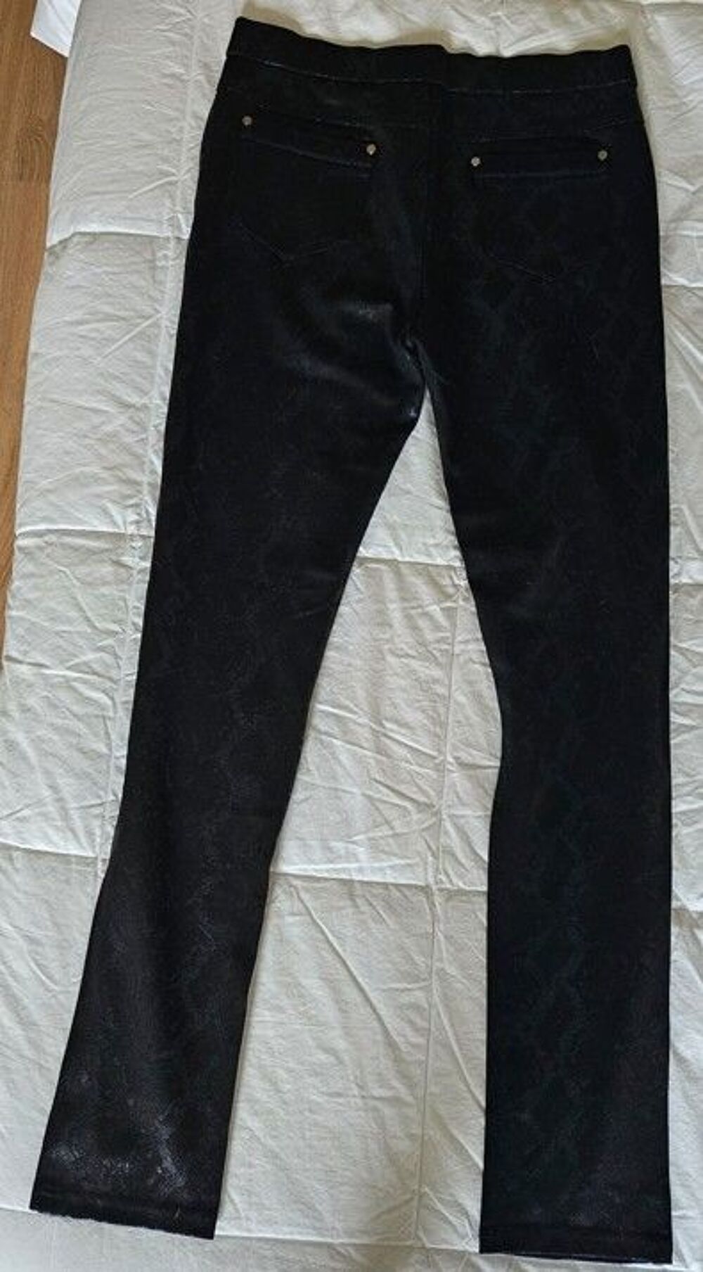 pantalon noir Farfalla Rosso avec motifs T M Vêtements