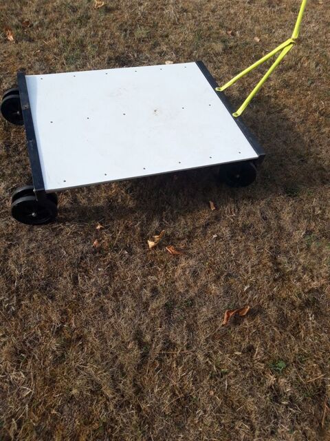 plateau artisanal roulant dimension environ 83 cm x 66 cm so 13 Ancenis (44)