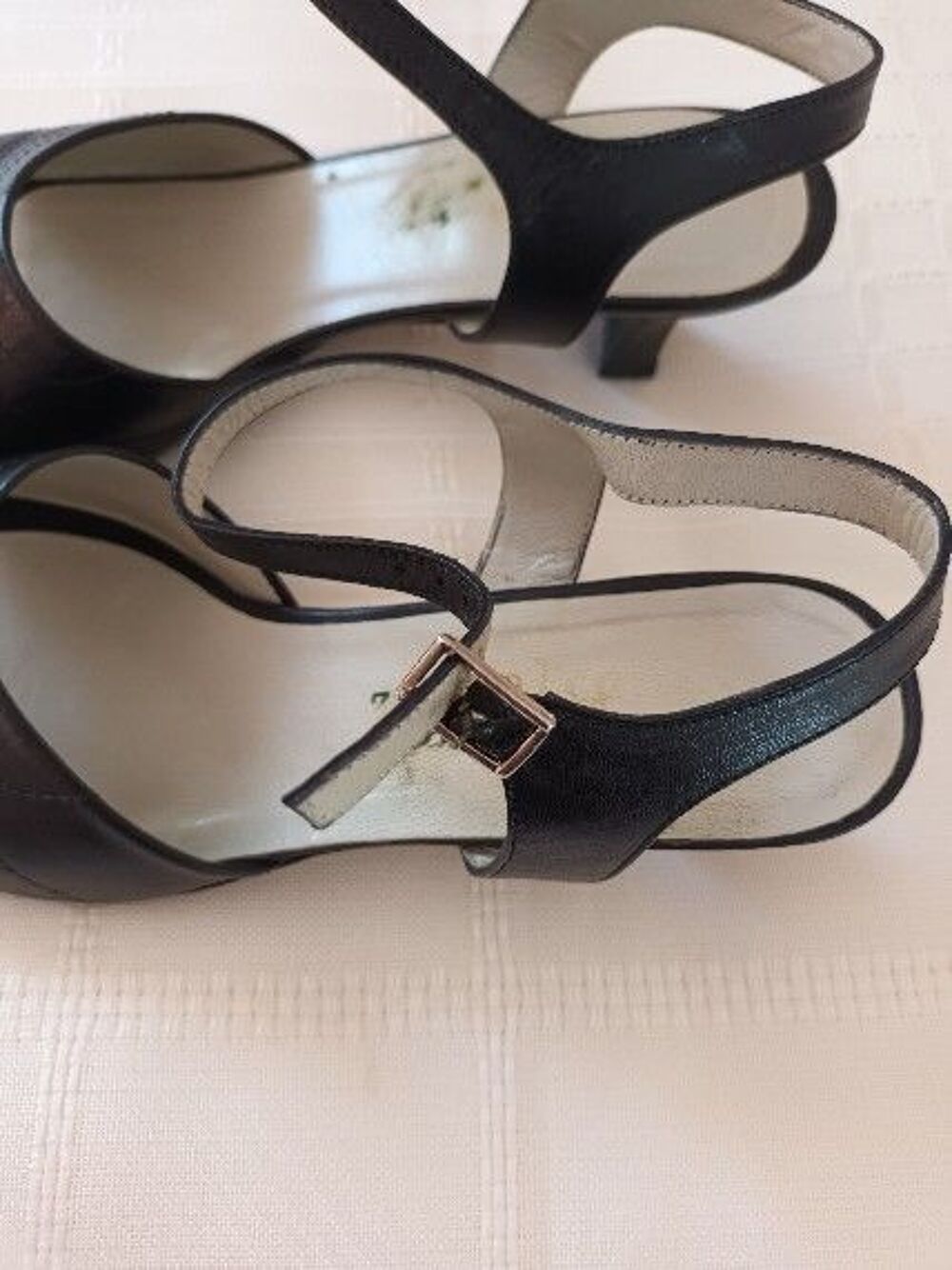 Sandales femme en cuir Chaussures
