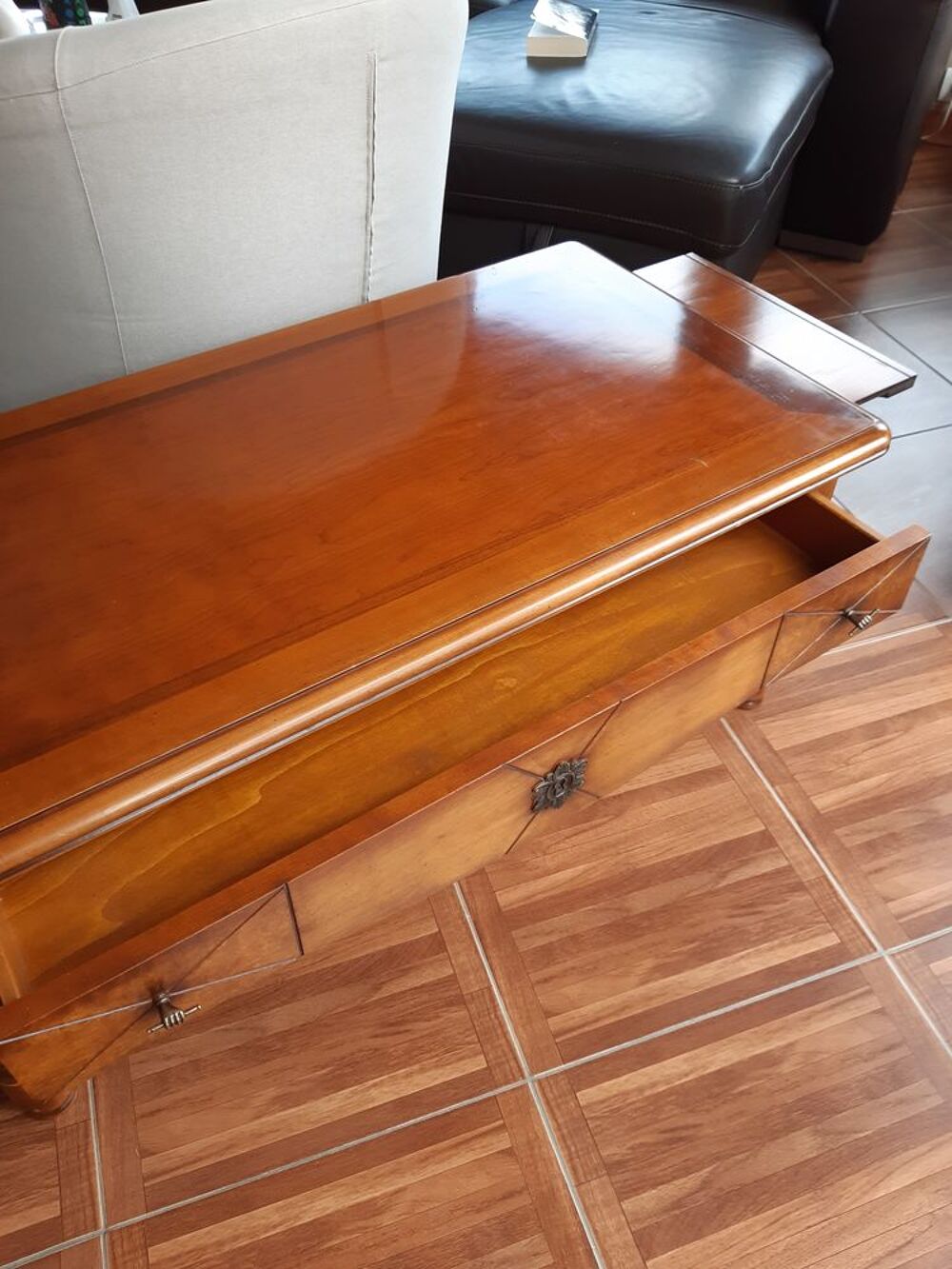 Table basse en merisier Meubles