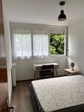  Appartement à louer 4 pièces 72 m²