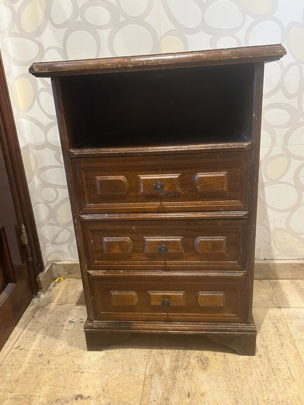 petite commode ch&ecirc;ne, meuble de chevet
Meubles