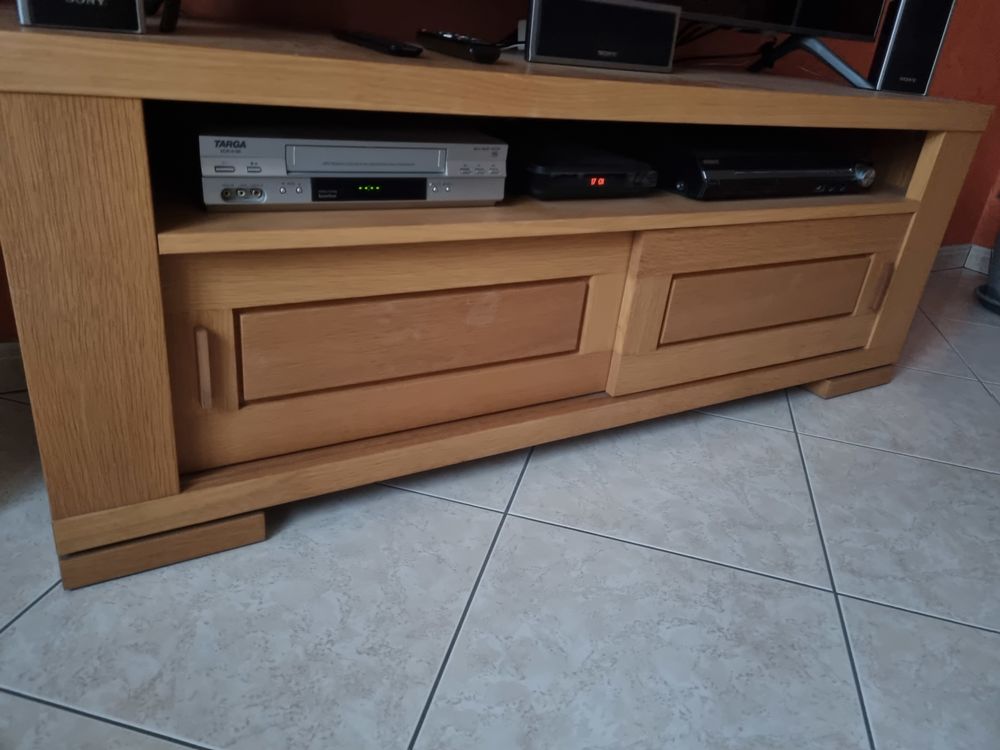 Meuble tv et colonne vitr&eacute;e Meubles