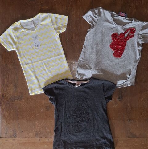 Lot 3 t-shirt manches courtes fille  6 ans  9 Villiers (86)