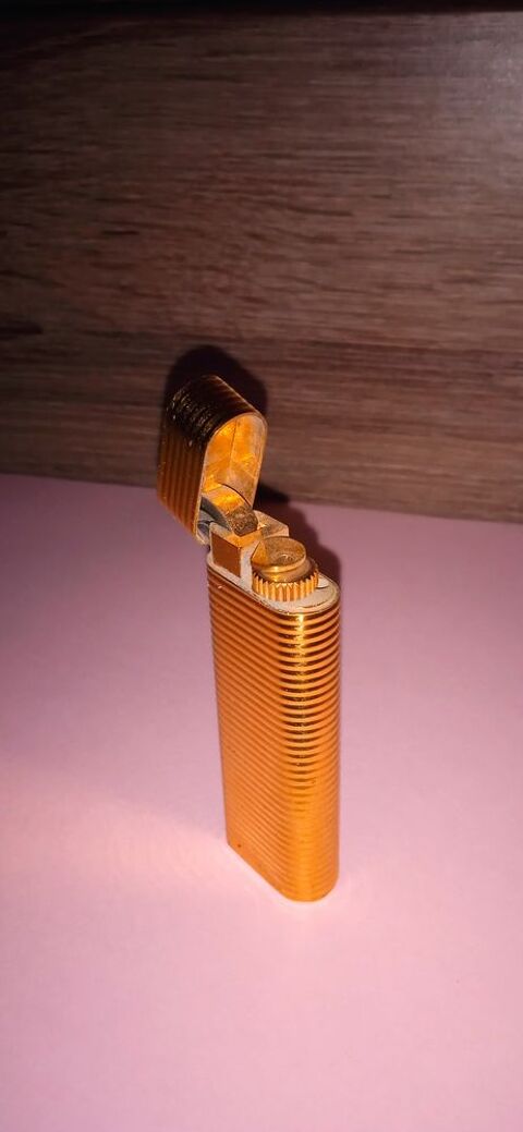 Briquet quartier plaqu� or  170 Cahors (46)