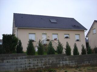  Maison à louer 5 pièces 147 m²