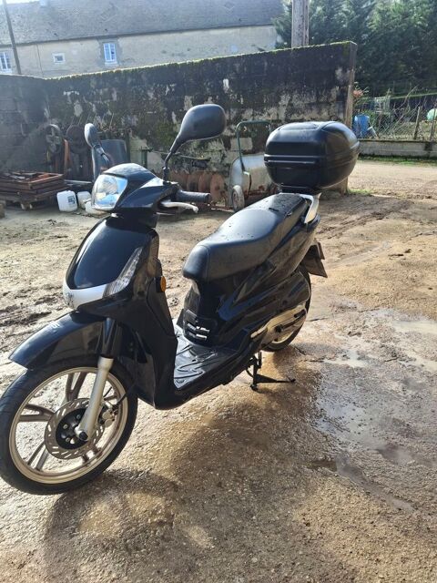 Scooter PEUGEOT 2010 occasion Taingy 89560
