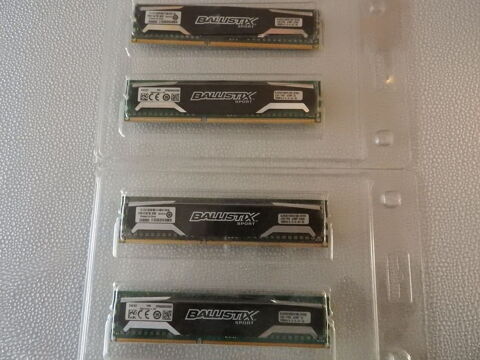 Quatre barettes de mémoire (Ram) DDR3 de 4 Gb chacune, 1600 45 Caen (14)