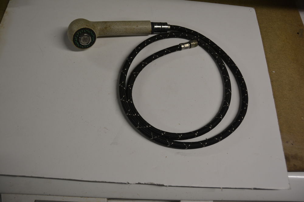 DOUCHETTE EVIER Electroménager