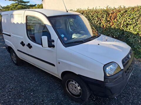 Fiat Doblo DOBLO CARGO 1.3 MULTIJET 16V BUSINESS TÔLE 2004 occasion Saint-Aignan-Grandlieu 44860